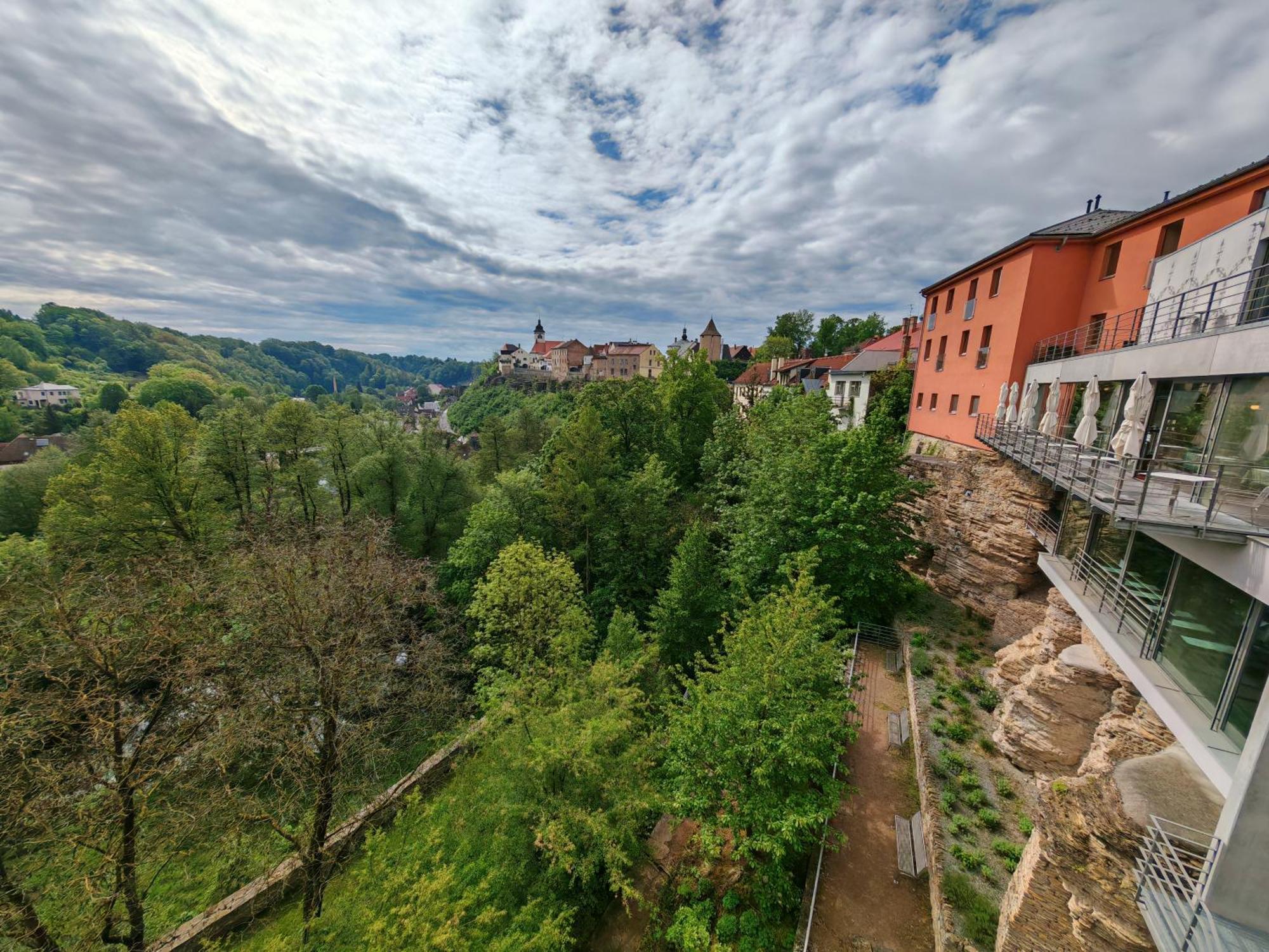 Hotel Rajska Zahrada Nové Město nad Metují Zewnętrze zdjęcie