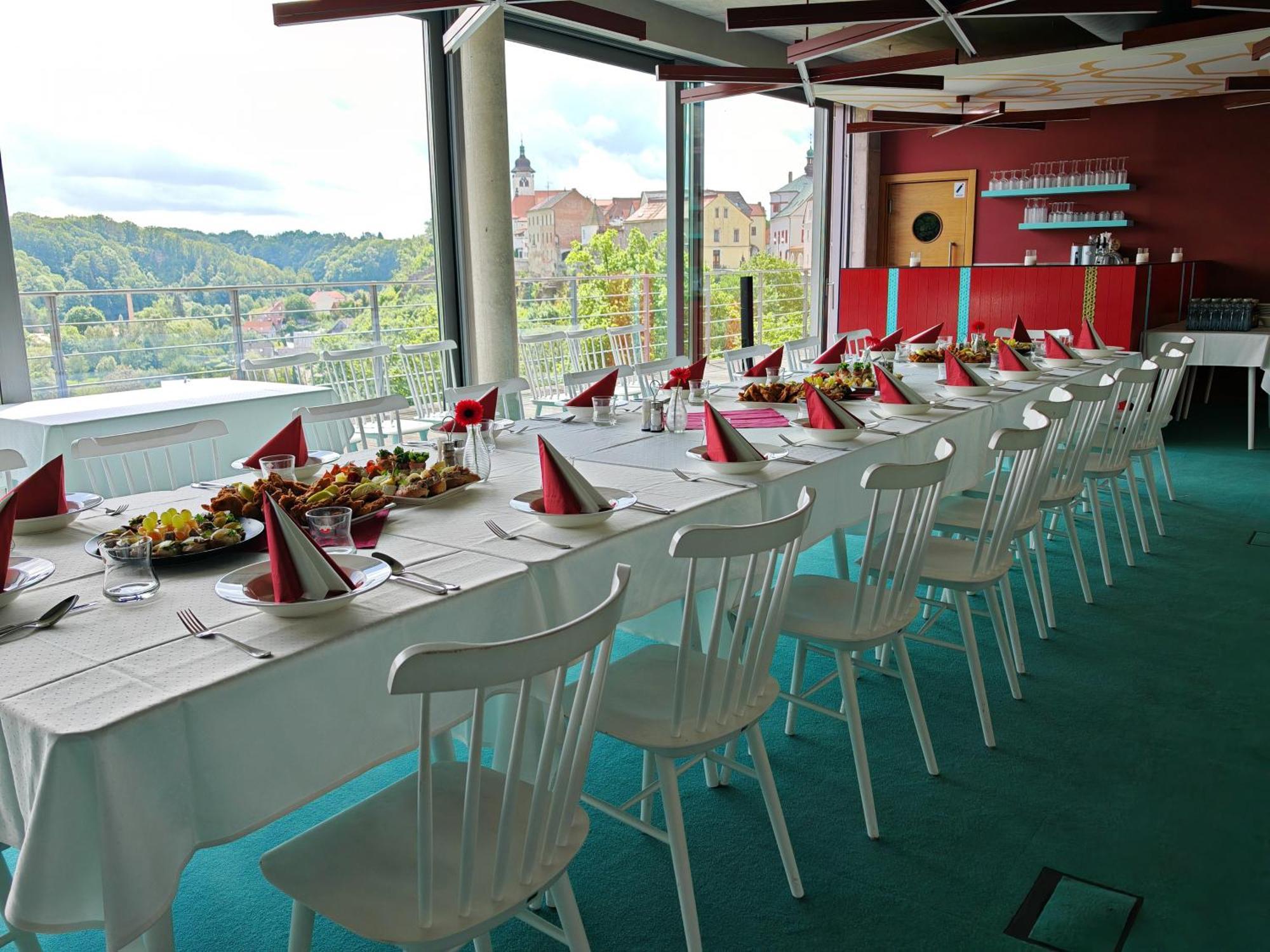 Hotel Rajska Zahrada Nové Město nad Metují Zewnętrze zdjęcie